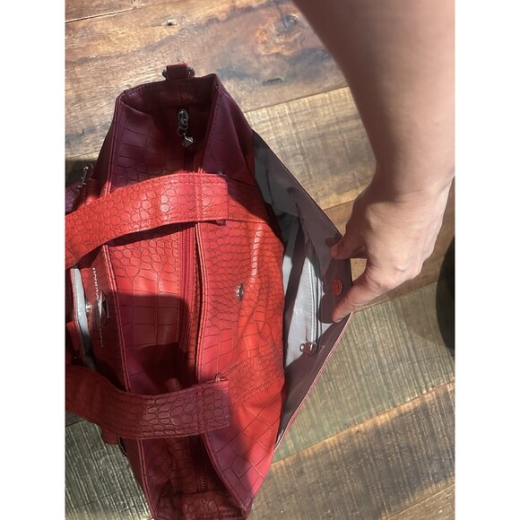 RARE ThinkGeek Handbag of Holding – Red Faux Croc – NWOT – D&D Geek Bag - Picture 5 of 11